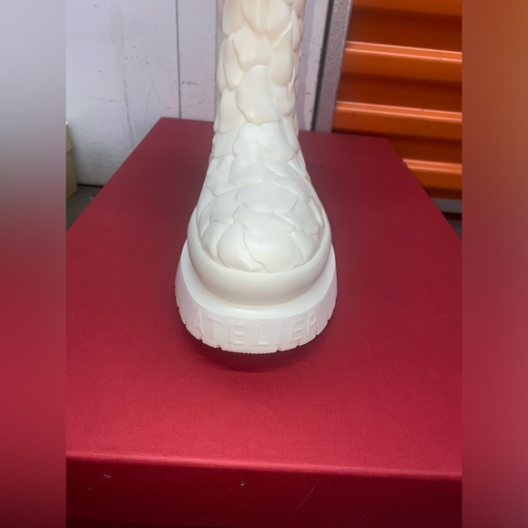 Valentino Garavani Cream Ankle Rain Boots Sz 8 - Picture 5 of 12